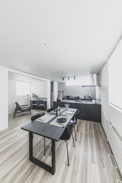 インゾーネの家 働く二人の暮らす家。